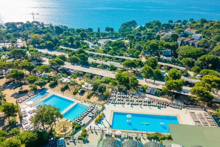 Camping cala gogo costa brava zwembaden