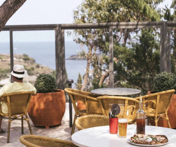 Camping Cadaques terrasje