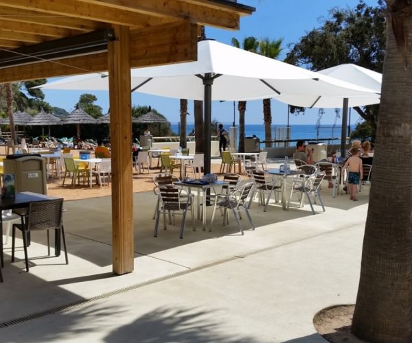 Camping Cala Gogo terrasje