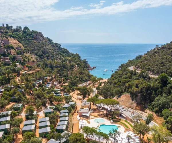 camping cala pola in tossa de mar overview