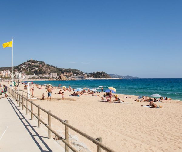 Camping El Pinar Costa Brava strand