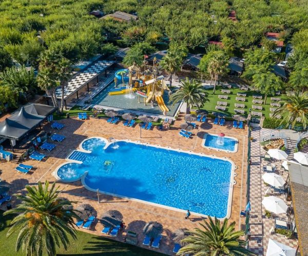 Camping La Masia bovenaanzicht