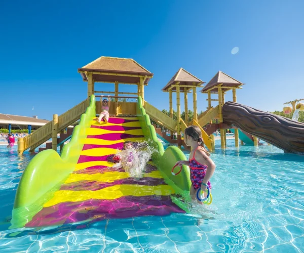 camping mas sant josep in santa cristina d'aro kinderzwembad