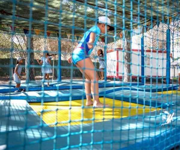 Camping Neptuno trampolines