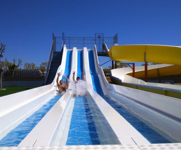 Camping Els Pins Resort glijbanen
