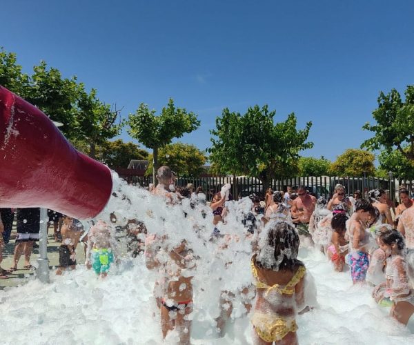 Camping Els Pins Resort schuimmachine