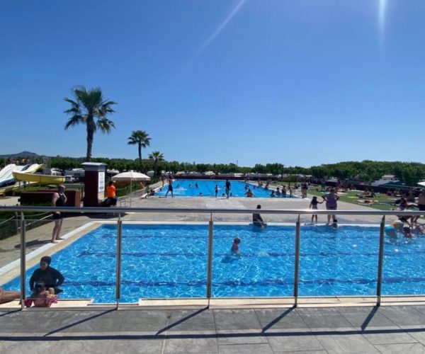 Camping Els Pins Resort zwembaden