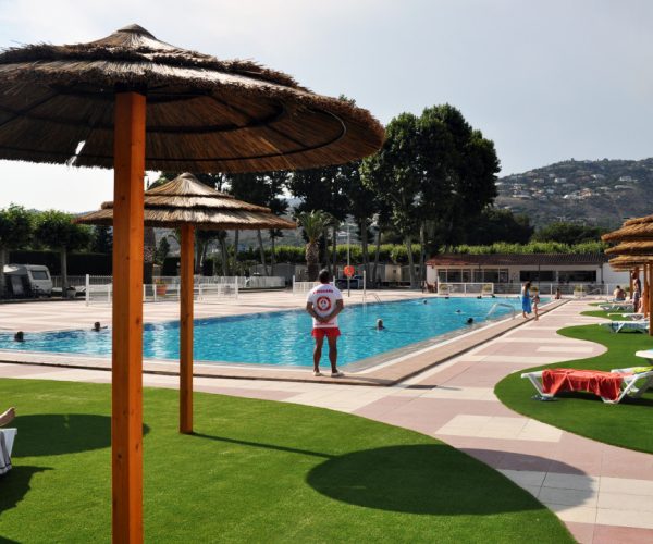 Camping Riembau zwembad