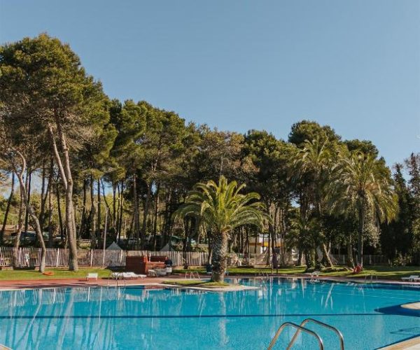 camping santa elena in lloret de mar zwembad